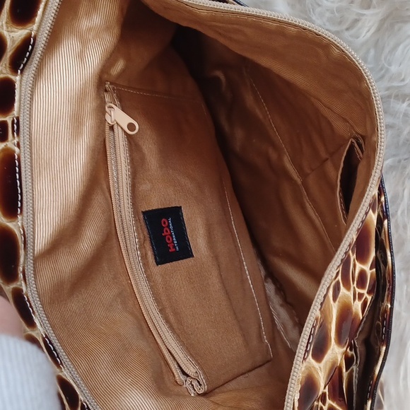 Hobo Medium Size Clutch - Picture 9 of 14